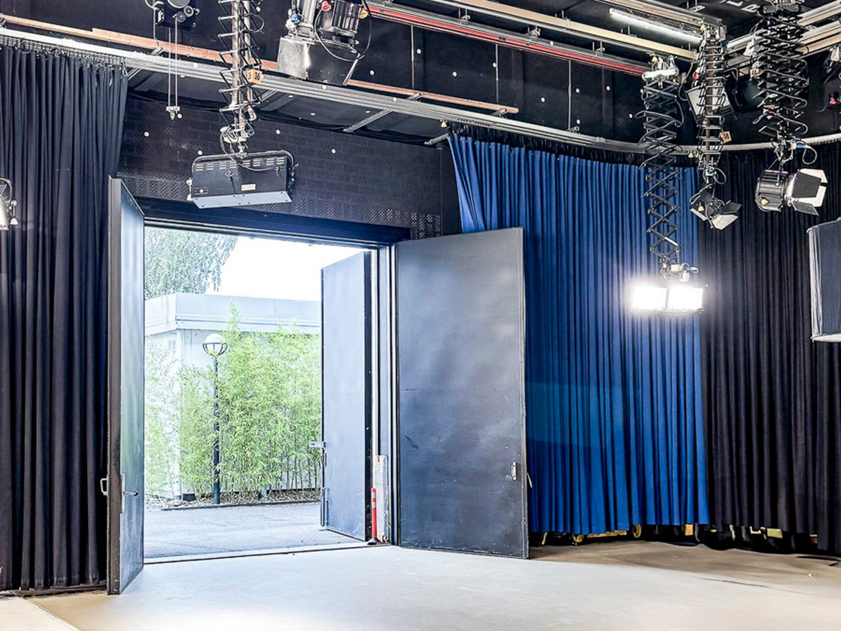 Studio image 28