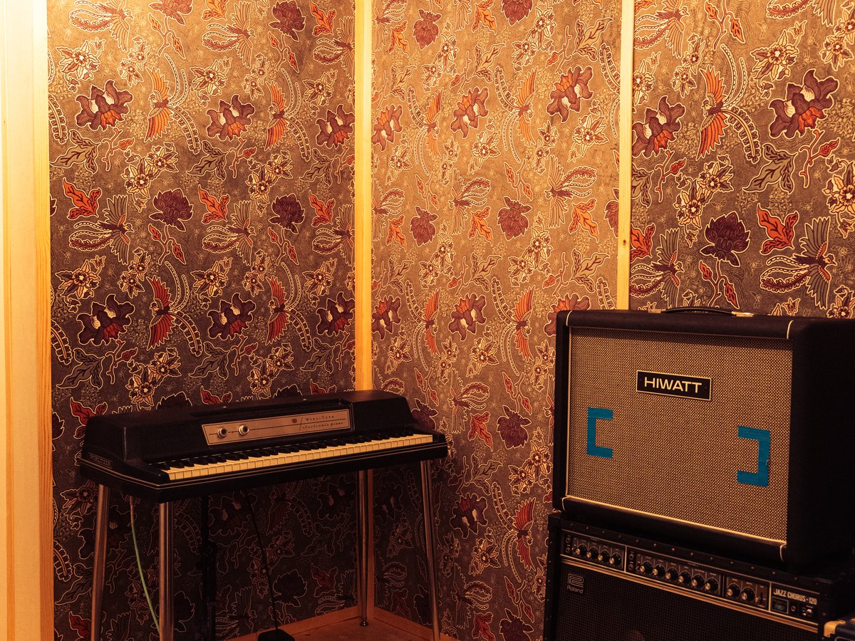 Studio image 7