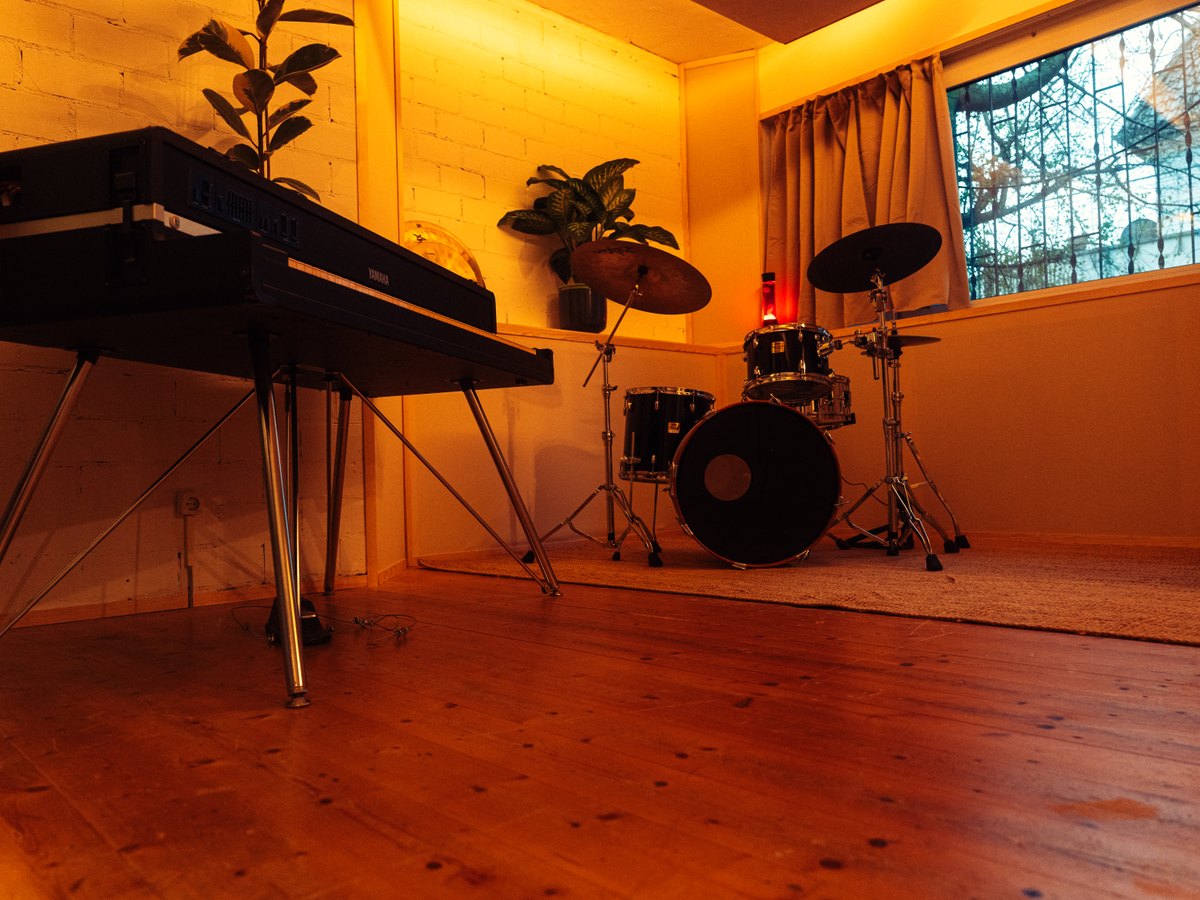 Studio image 8
