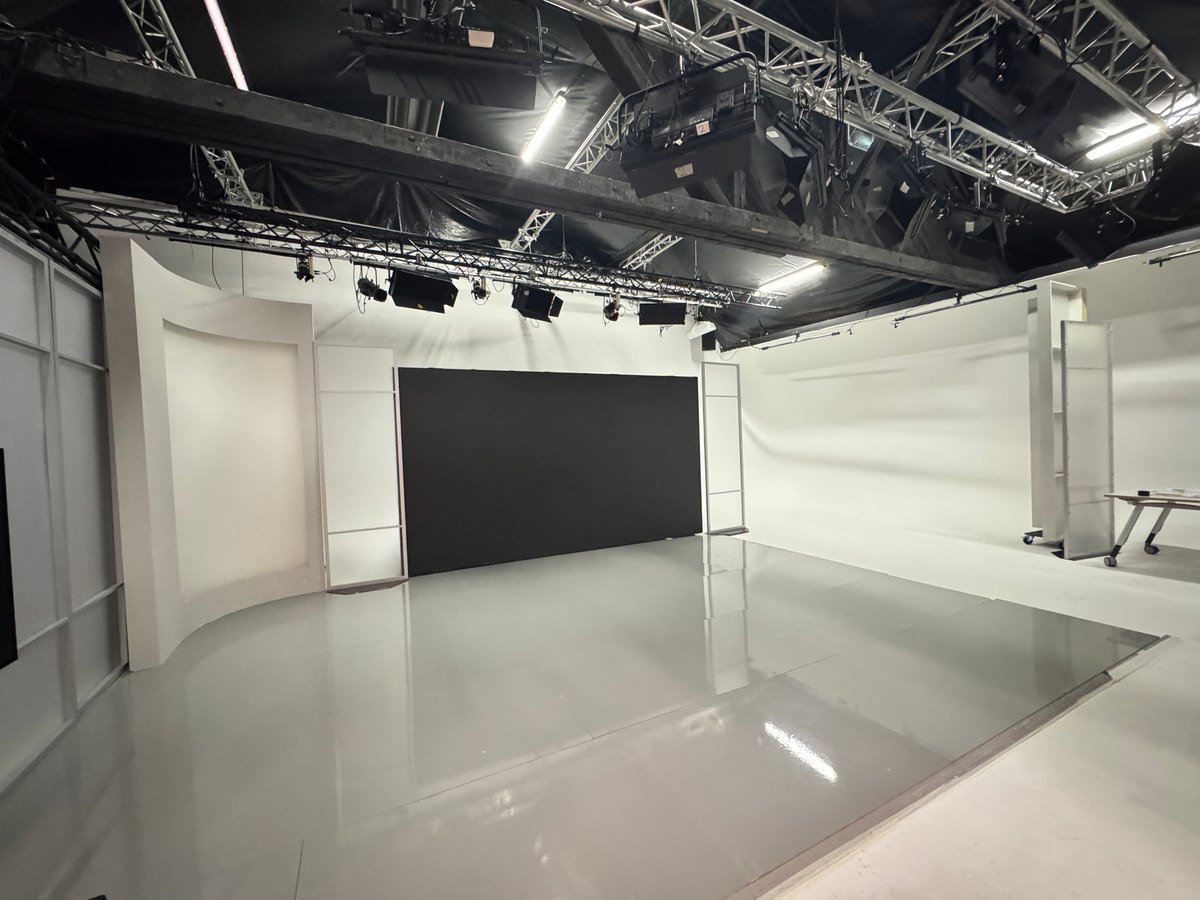 Studio image 7
