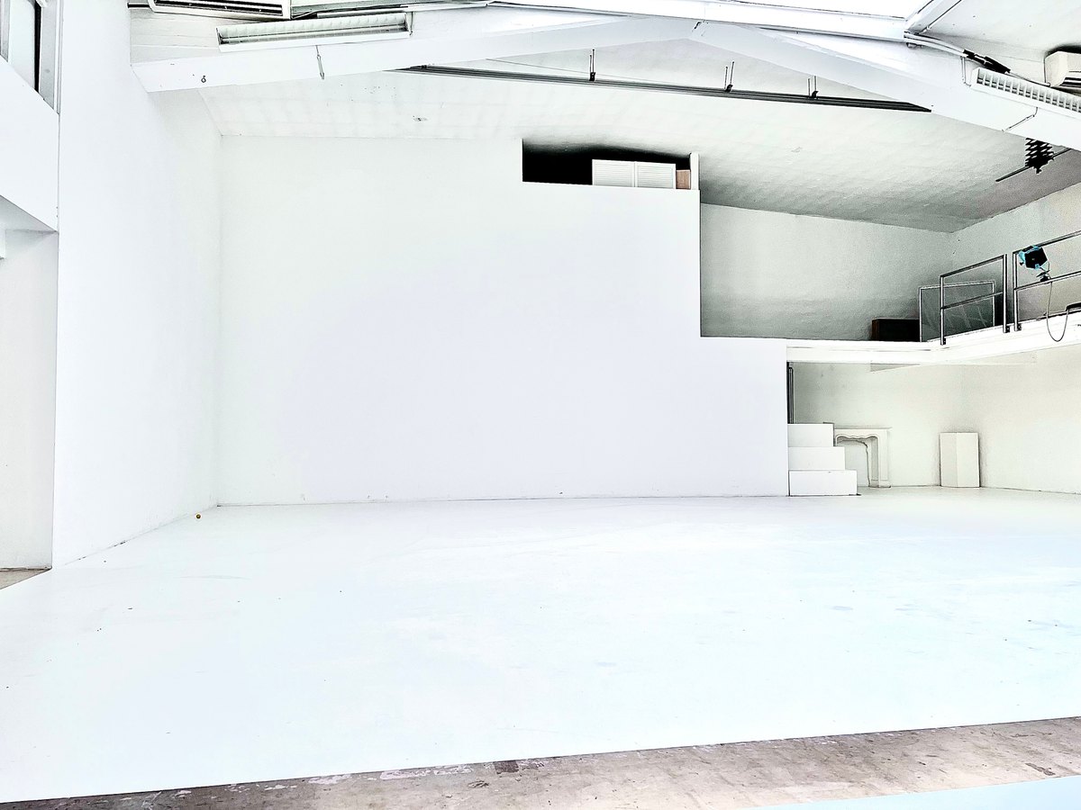 Studio image 8