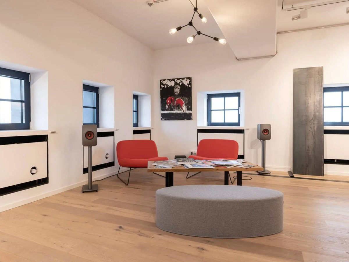 Studio image 9