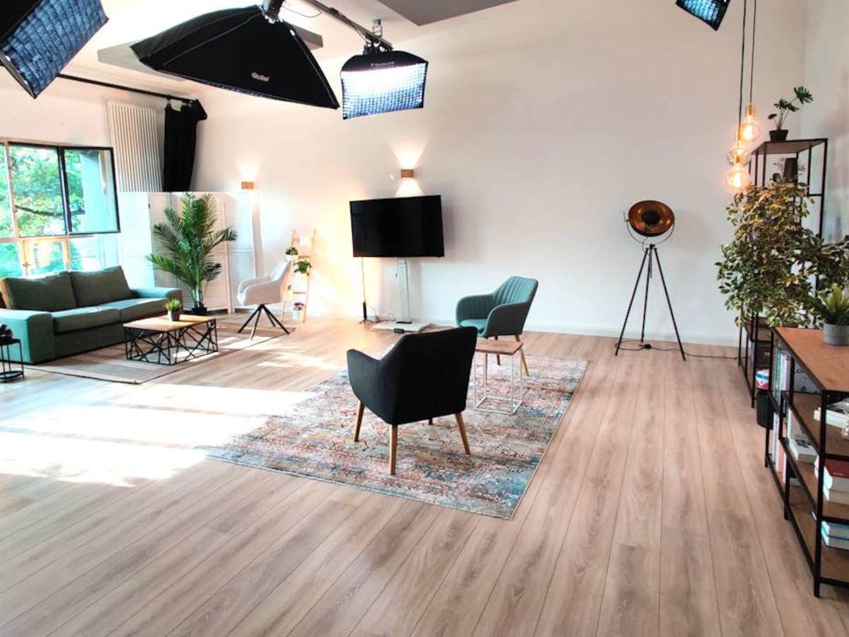 Studio image 7