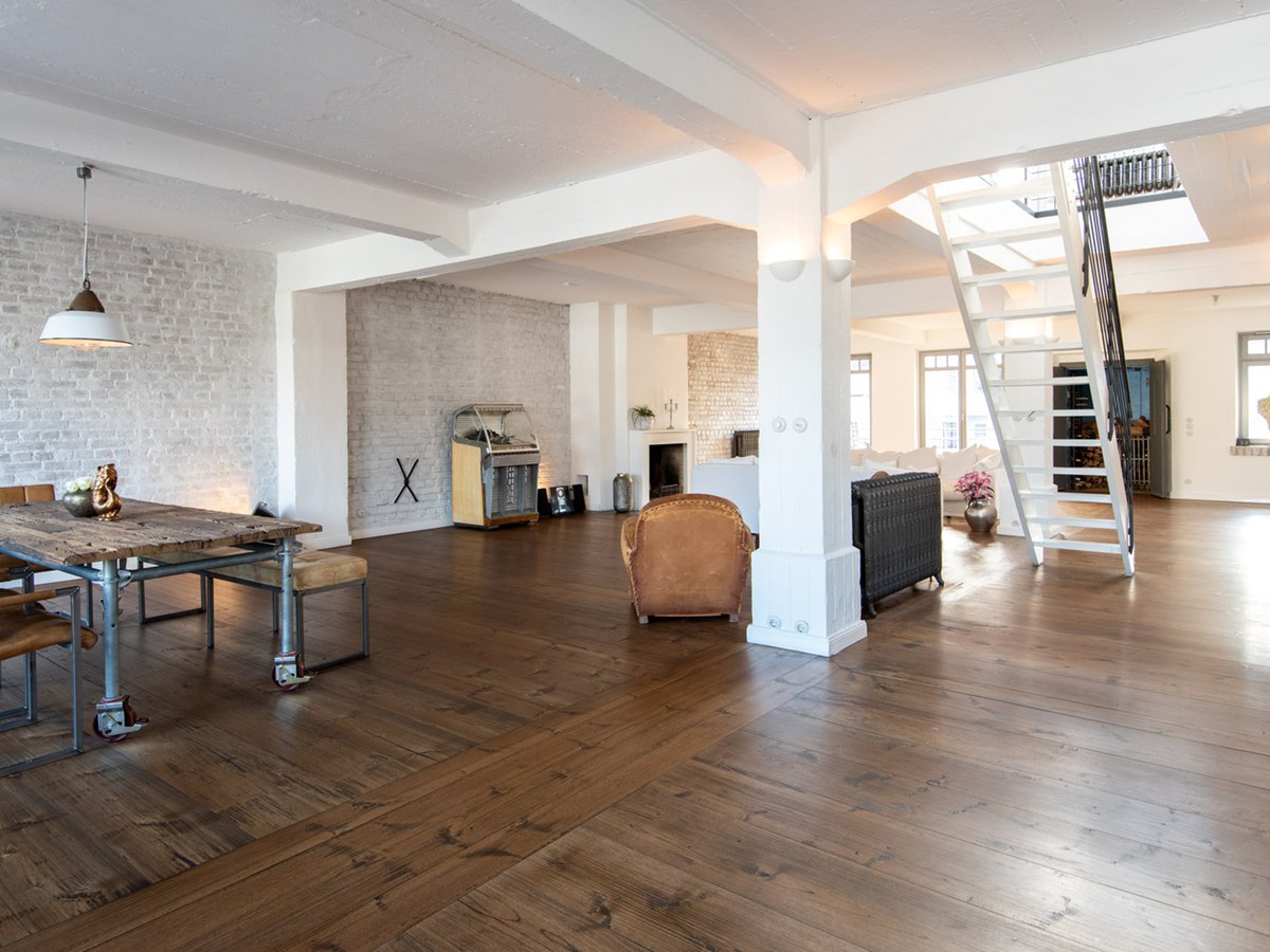 Studio image 5