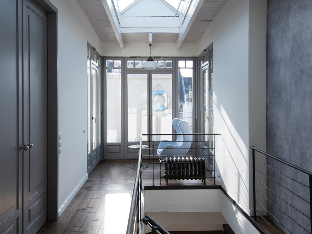 Studio image 15