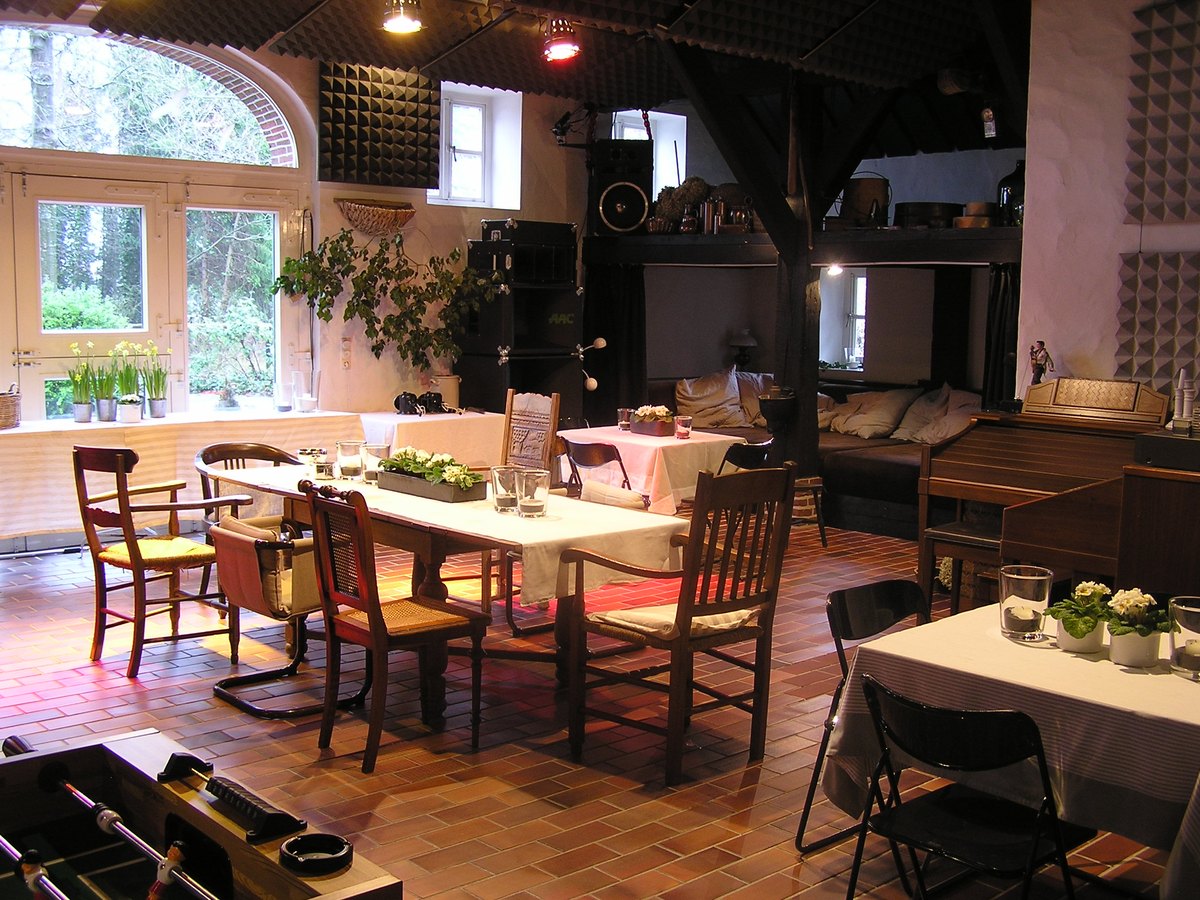 Studio image 12