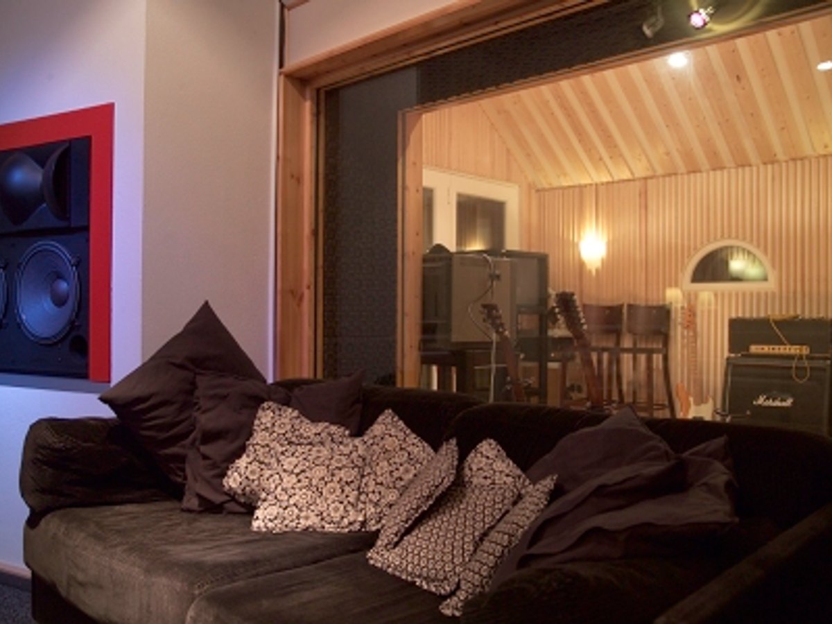 Studio image 16