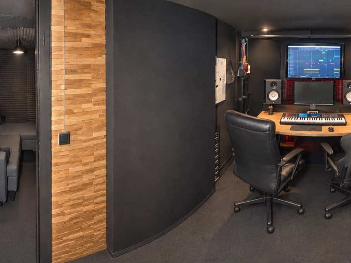 Studio image 2