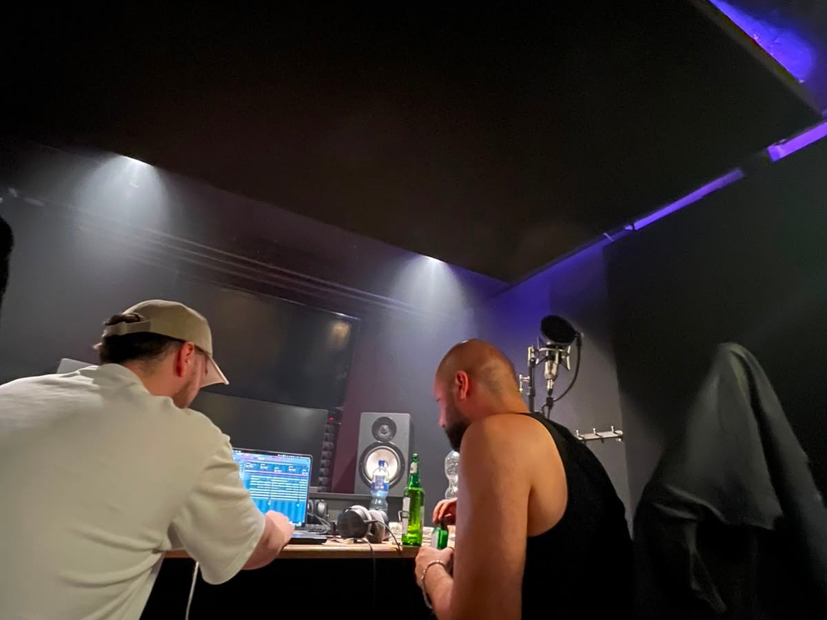 Studio image 7