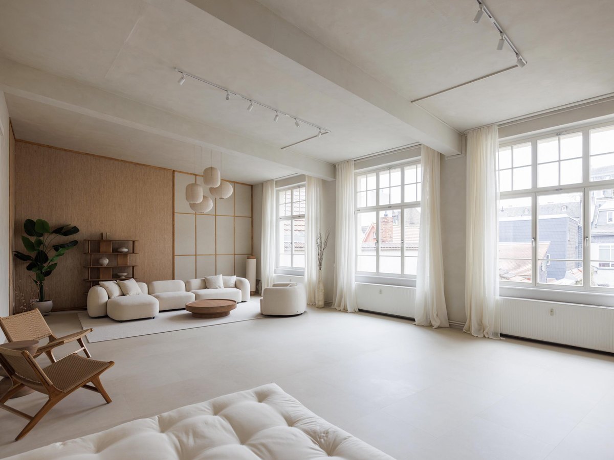 Studio image 6