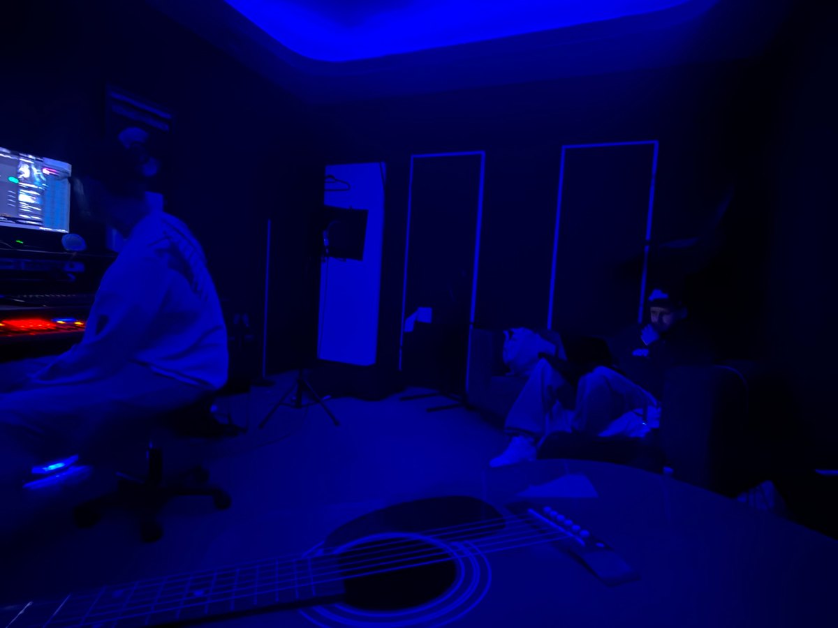 Studio image 7