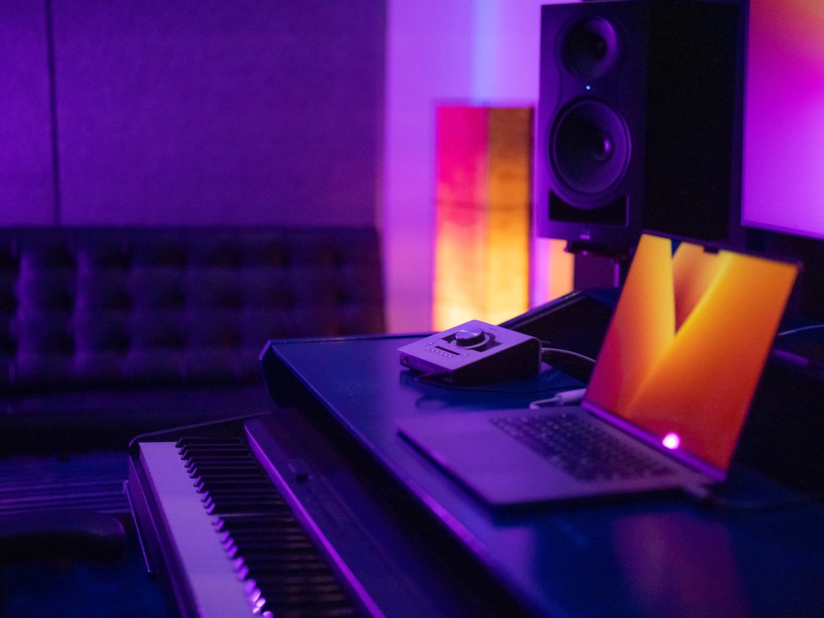 Studio image 8