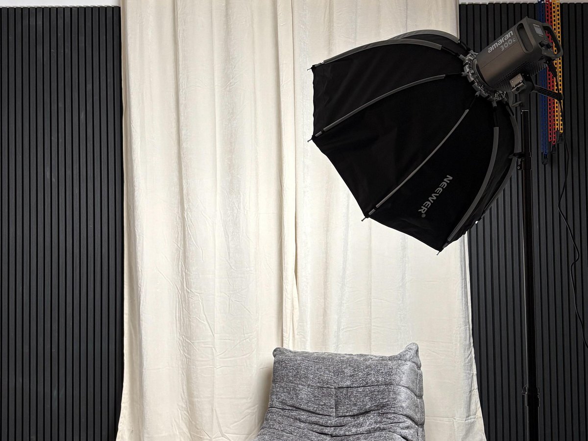 Studio image 9