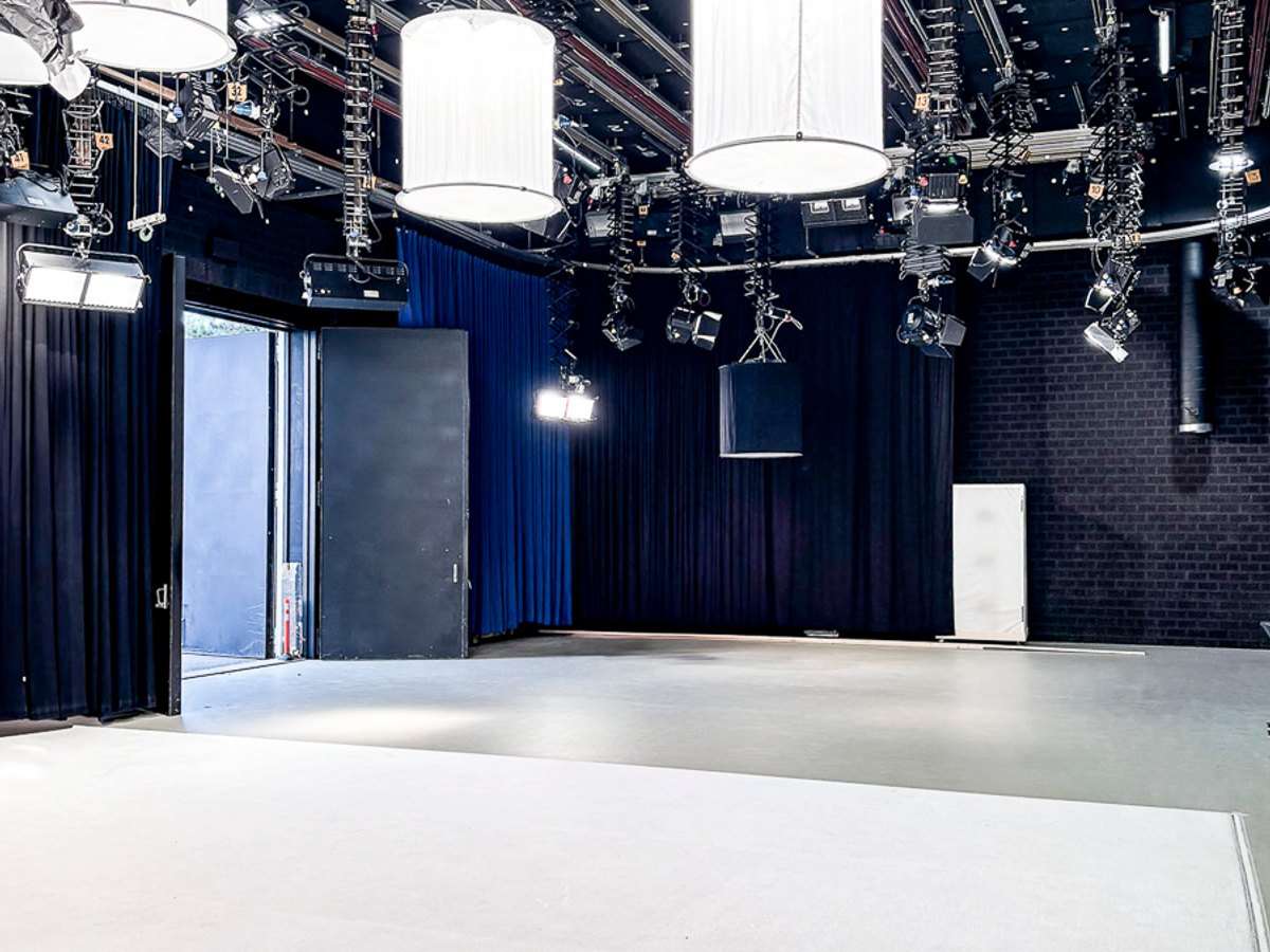 Studio image 10