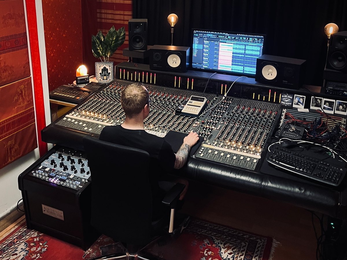 Studio image 4