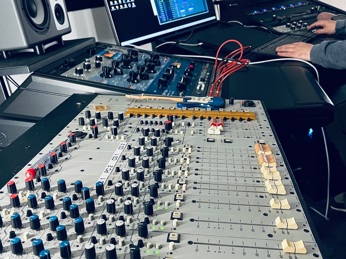 Studio image 5