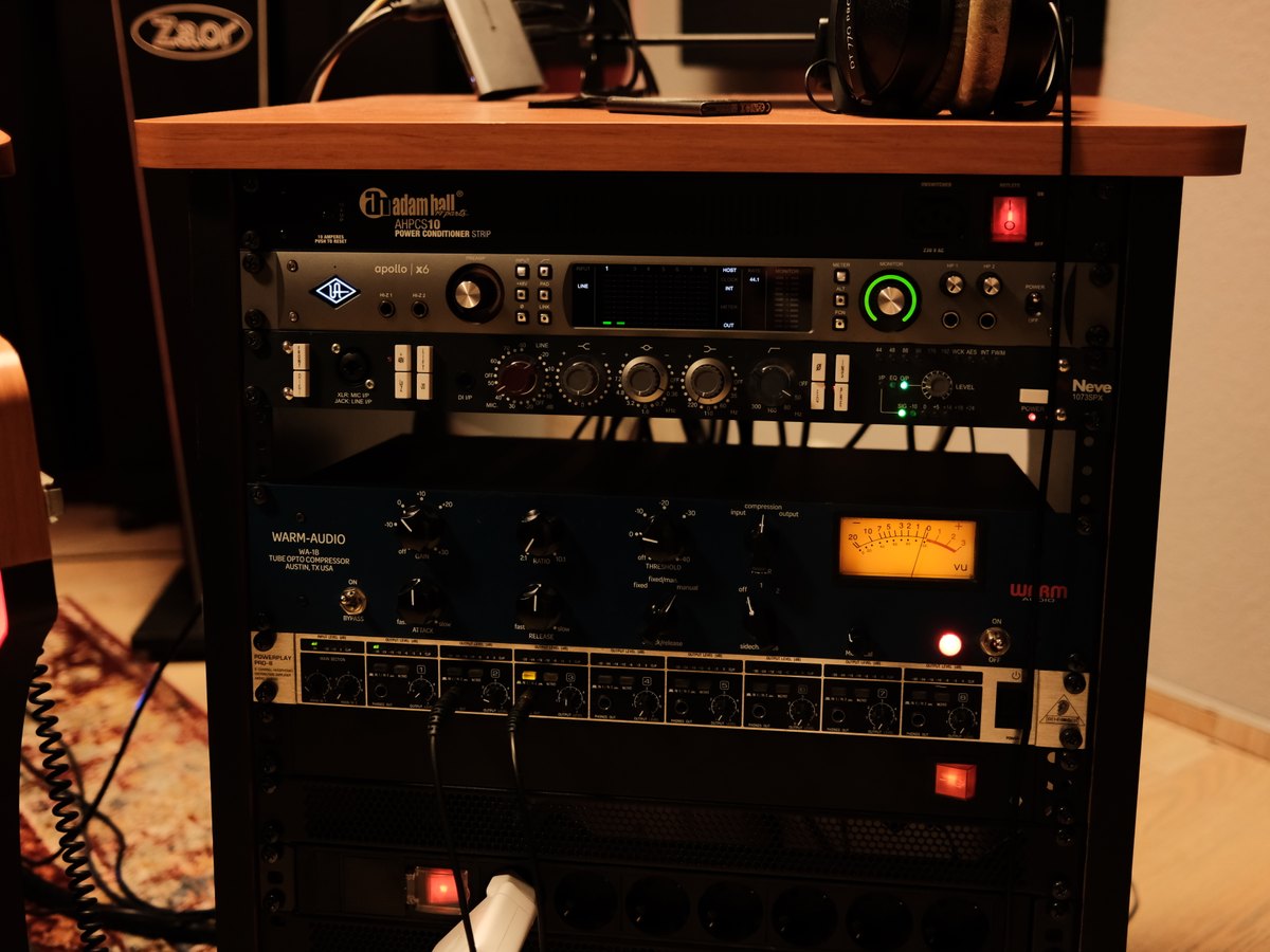Studio image 4
